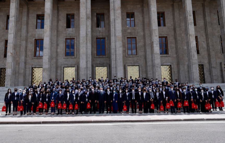  TBMM BAŞKANI ŞENTOP, 81 İLDEN VE KKTC’DEN GELEN GENÇLERİ KABUL ETTİ