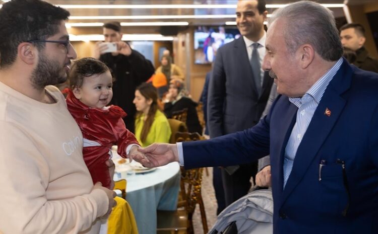  Şentop, İstanbul’a gelen depremzedelerle iftar yaptı