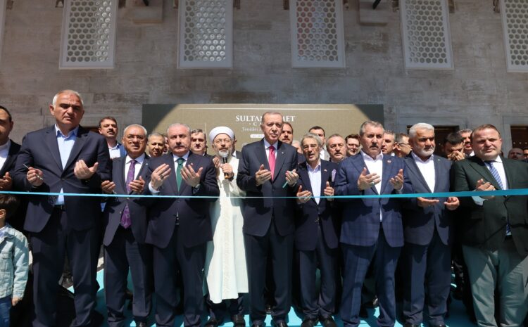  TBMM Başkanı Şentop, Sultanahmet Camii’nin yeniden ibadete açılış törenine iştirak etti