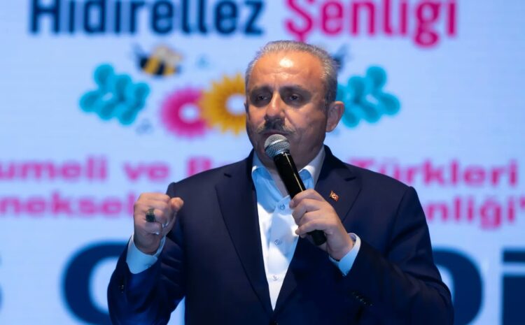  TBMM Başkanı Şentop, İstanbul’da düzenlenen “Hıdırellez Şenliği”ne katıldı.