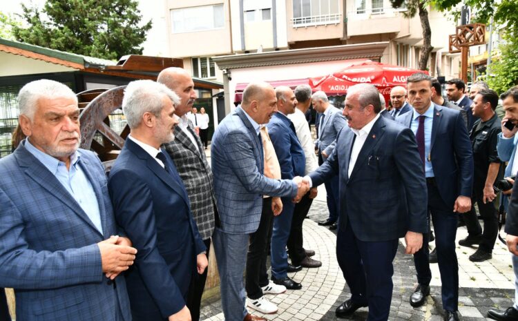 TBMM 29. Başkanı Şentop memleketi Tekirdağ’da bayramlaşma programına katıldı
